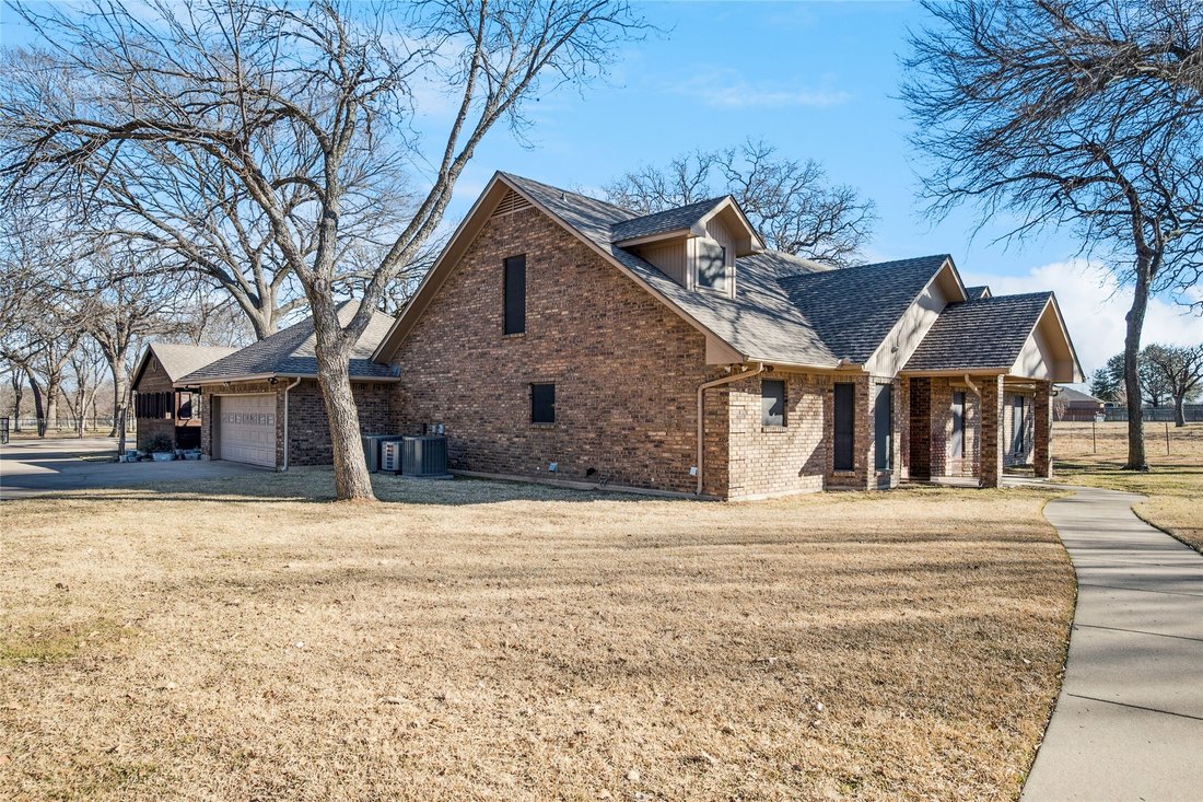 House in Arlington, Texas, United States 3 - 17104532