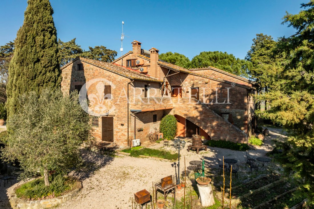 Country House in Castiglione del Lago, Umbria, Italy 1 - 13847596