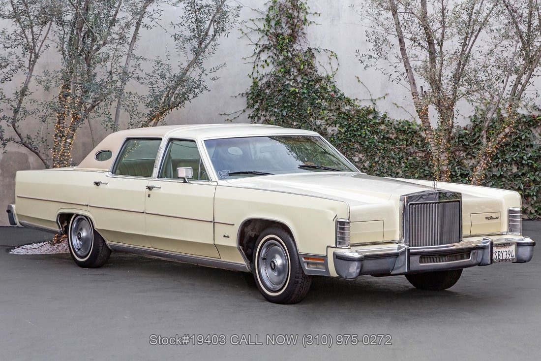 Lincoln Continental in Los Angeles, CA 1 - 17130558