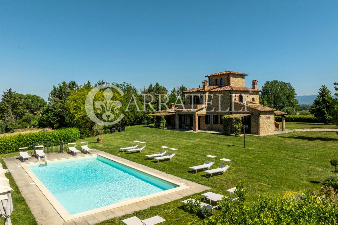 Villa in Castiglione del Lago, Umbria, Italy 1 - 14428953