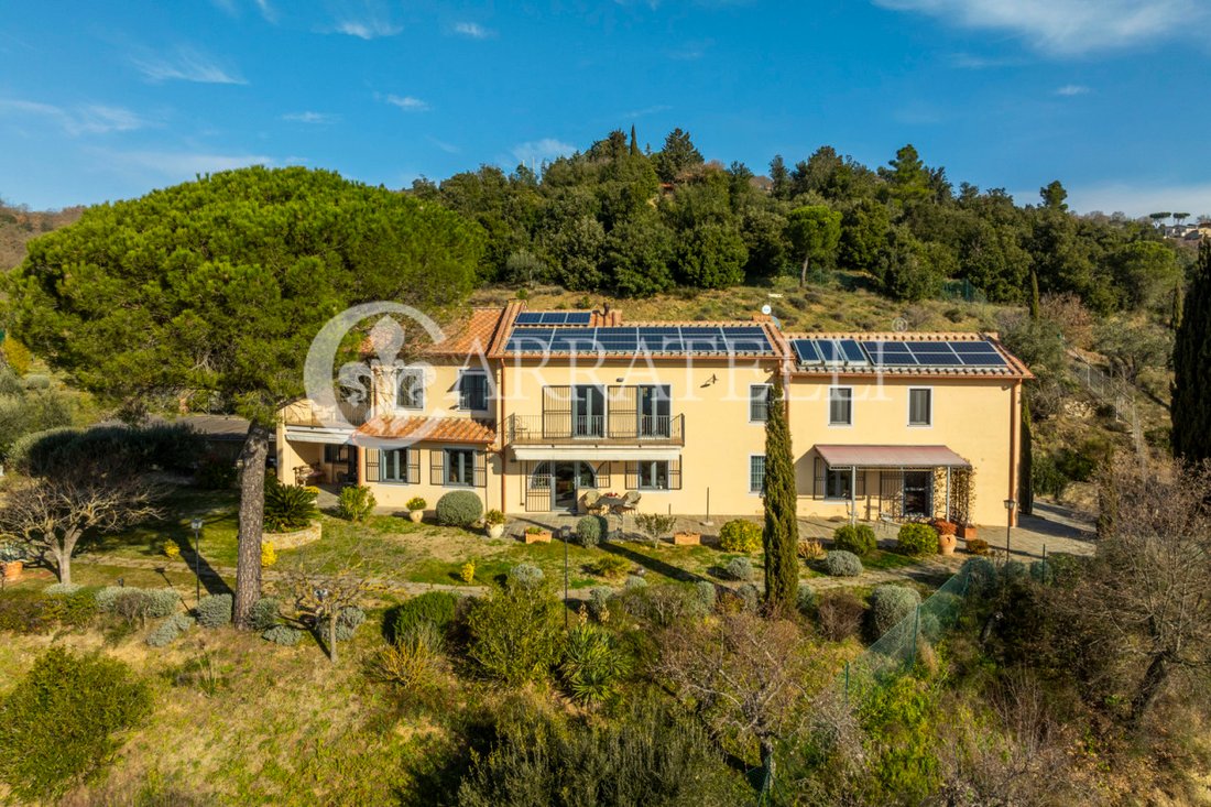 Villa in Passignano sul Trasimeno, Umbria, Italy 4 - 15244471