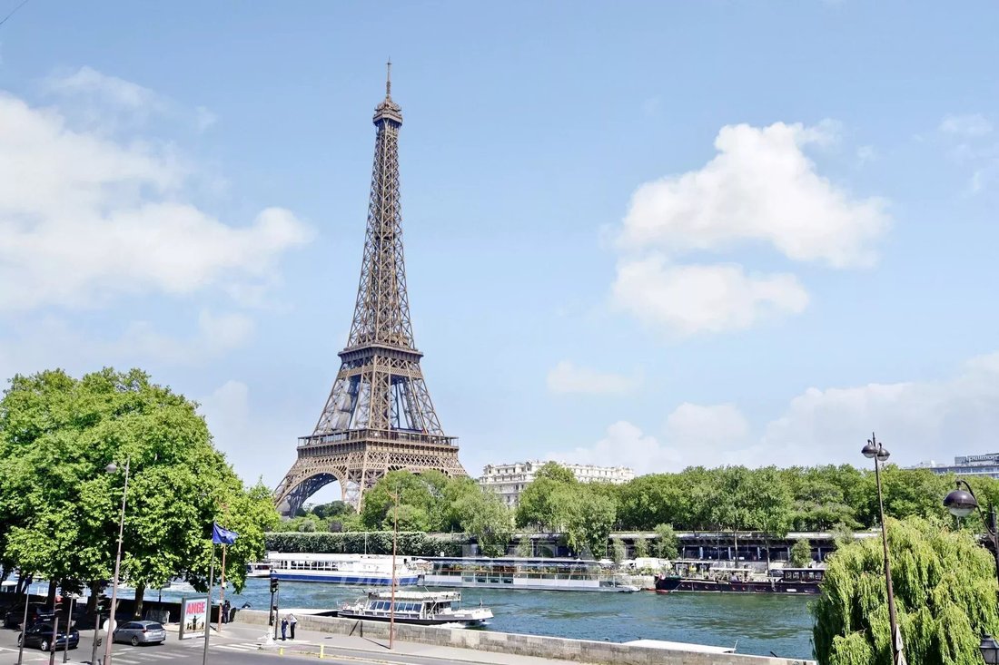 Apartment in Muette Nord, Paris 16e Arrondissement, Paris 1 - 17099758