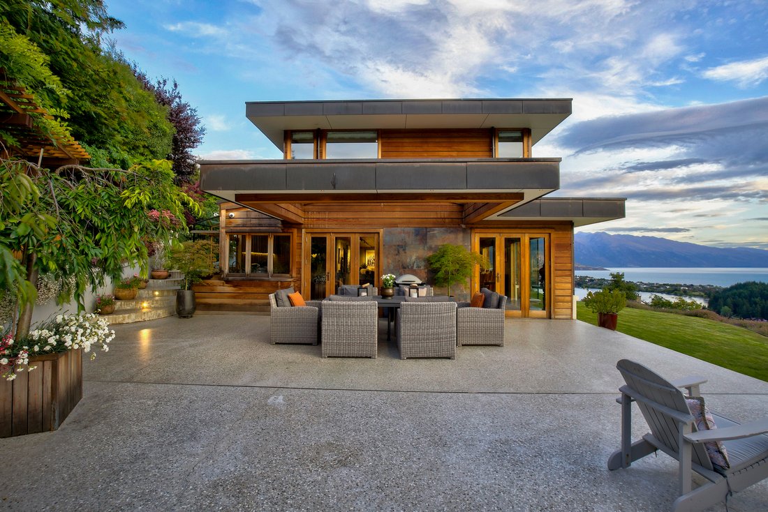 House in Queenstown, Otago, New Zealand 4 - 17130985