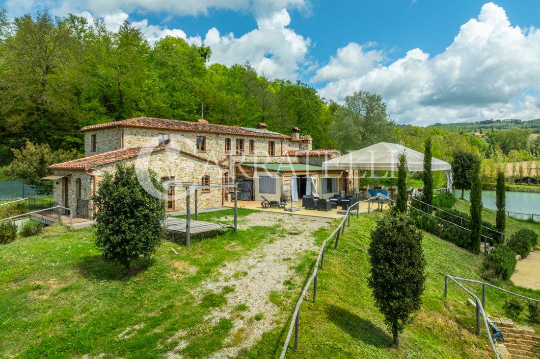 Country House in Città della Pieve, Umbria, Italy 1 - 15632868