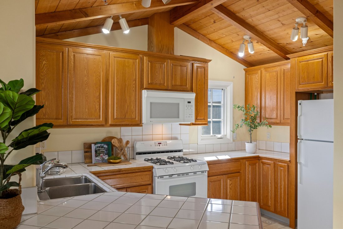 House in Pacific Grove, California, United States 5 - 17098633