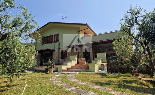 Villa a Area Nozzano - San Macario, Lucca, Toscana 1
