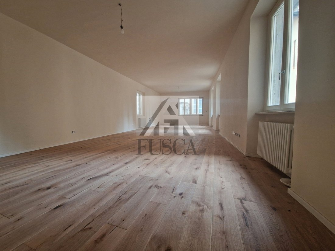 Apartment in Historic Center, Lucca, Tuscany 1 - 16115207