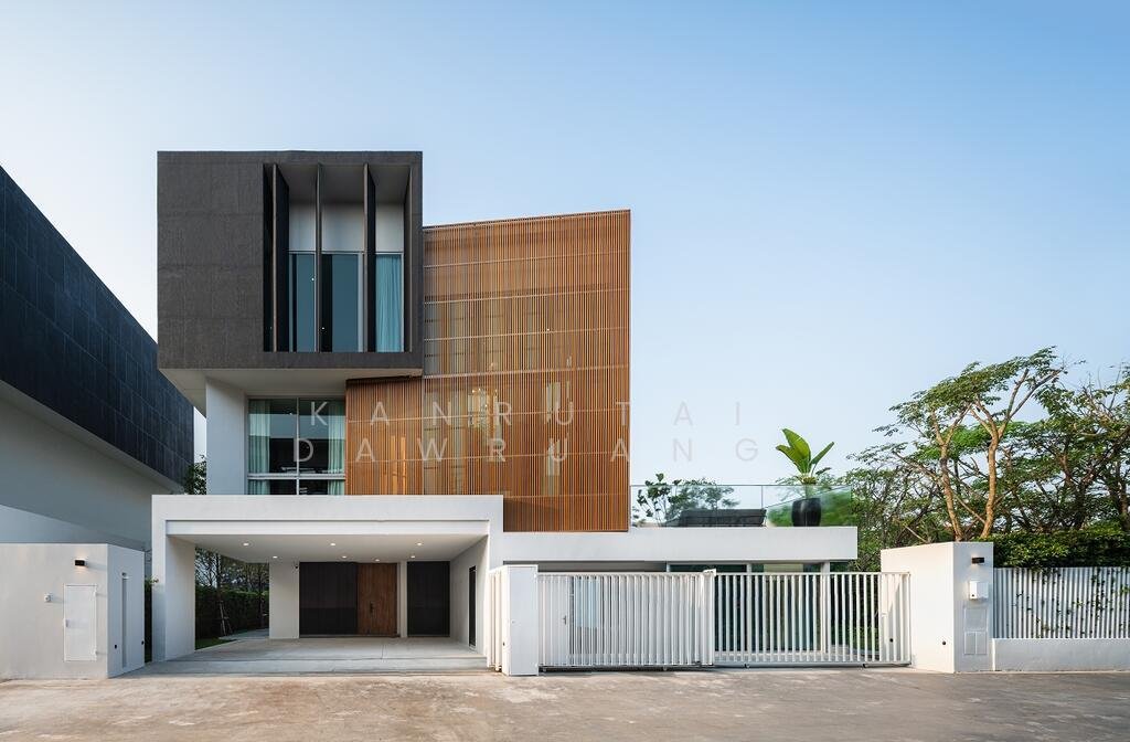 House in Bang Phrom, Krung Thep Maha Nakhon, Thailand 1 - 17130610