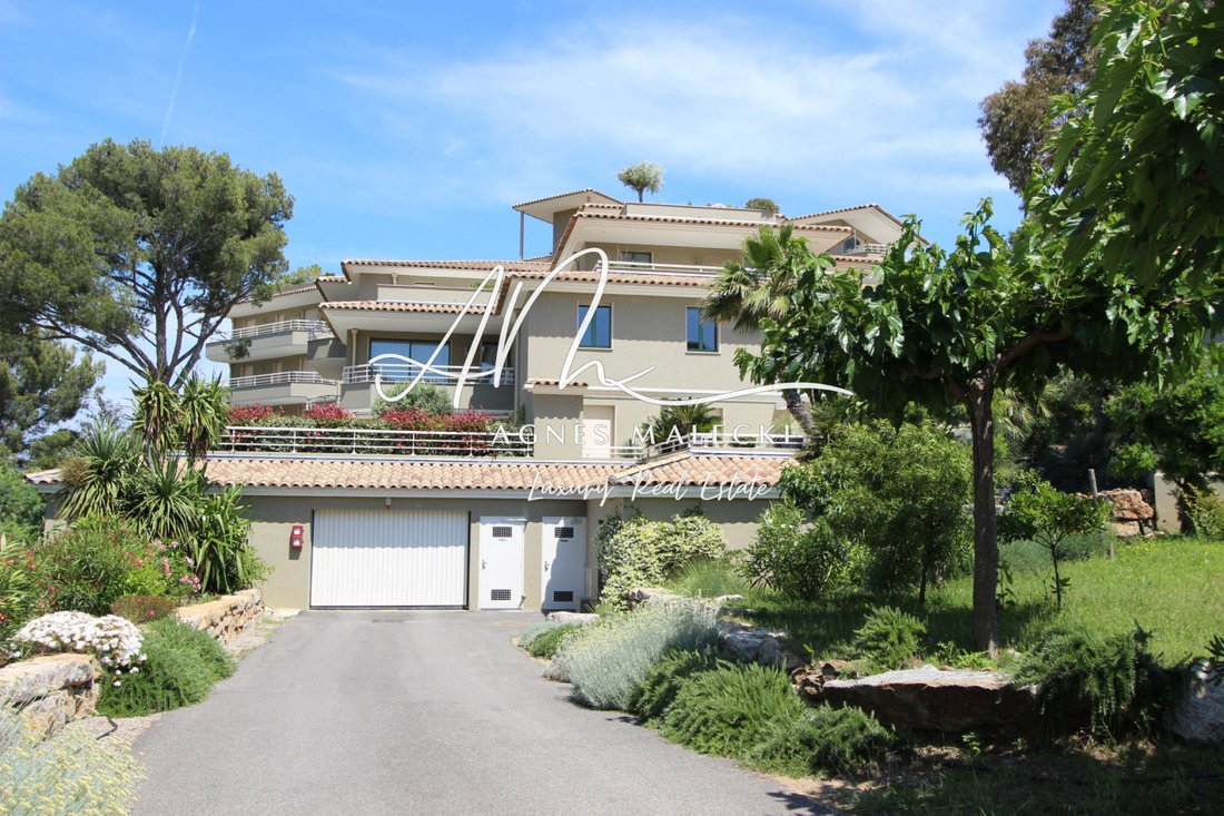 Apartment in Nord, Cavalaire-sur-Mer, France 1 - 17099559