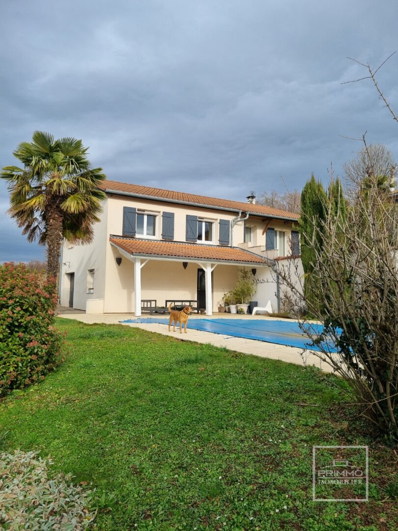 House in Dommartin, Auvergne-Rhône-Alpes, France 1 - 17099620