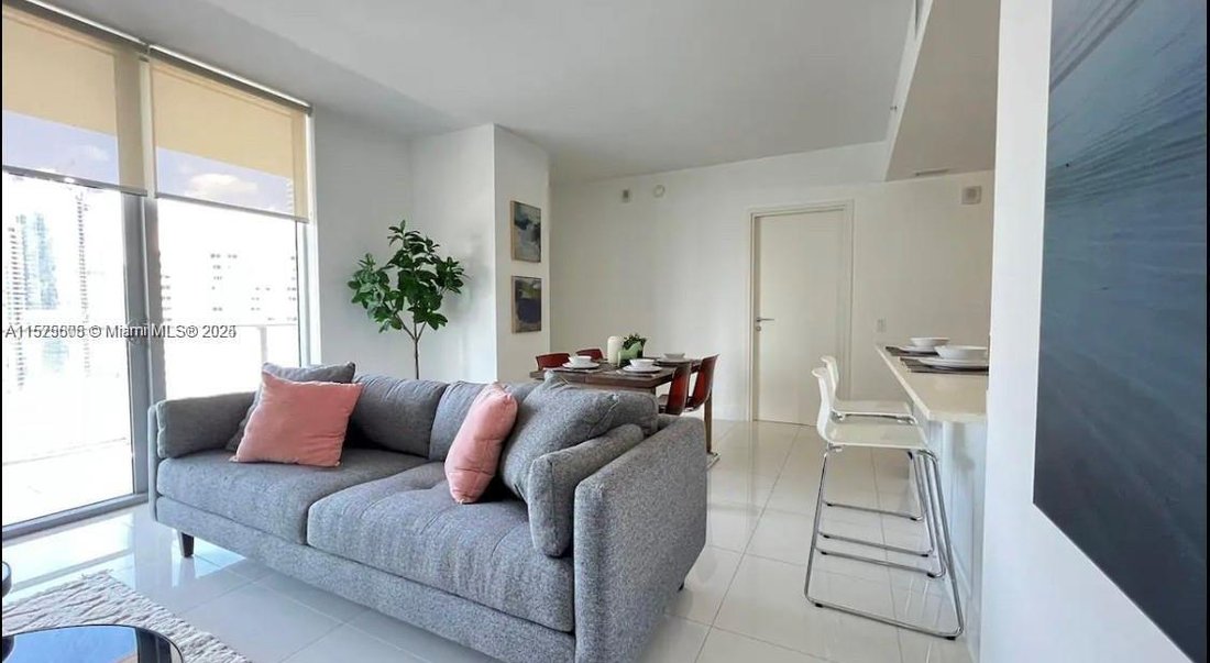 Condo in Miami, Florida, United States 4 - 14178652