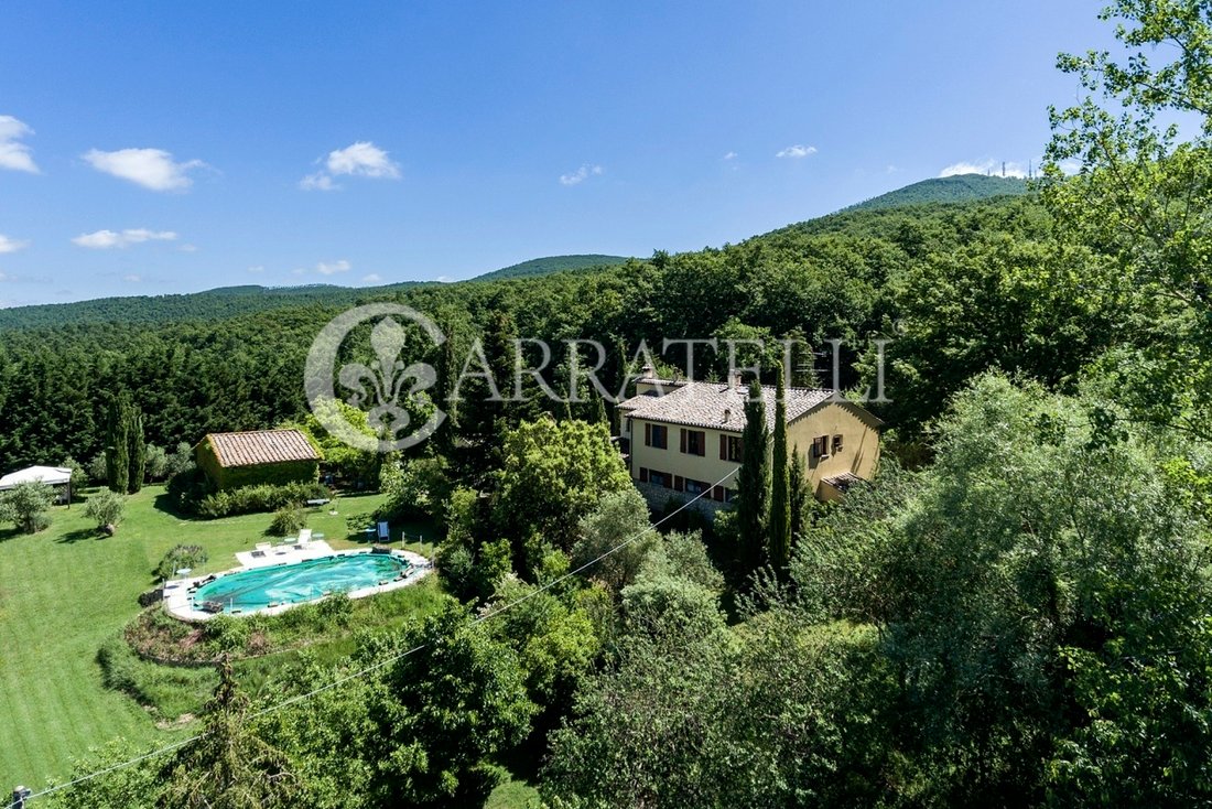 Country House in Sarteano, Tuscany, Italy 1 - 14605081