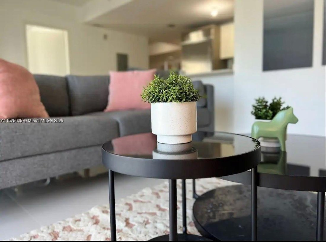 Condo in Miami, Florida, United States 1 - 14178652