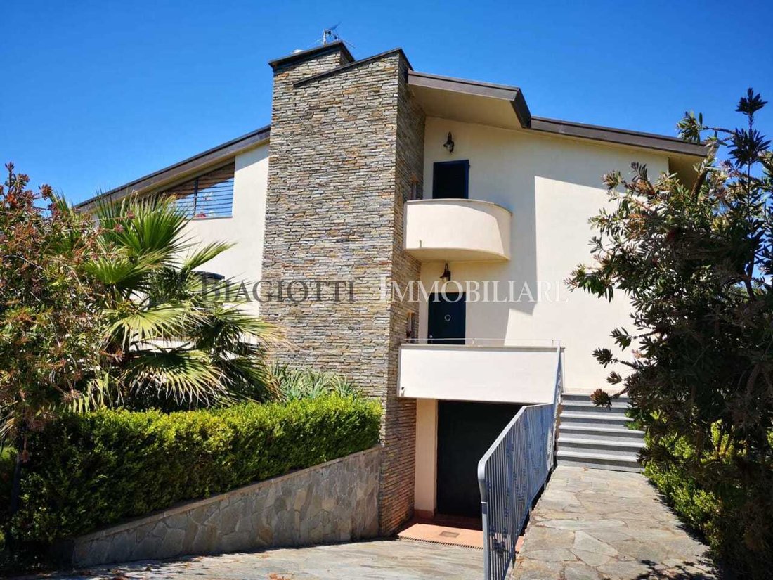 Villa in Montenero, Livorno, Tuscany 4 - 13789624