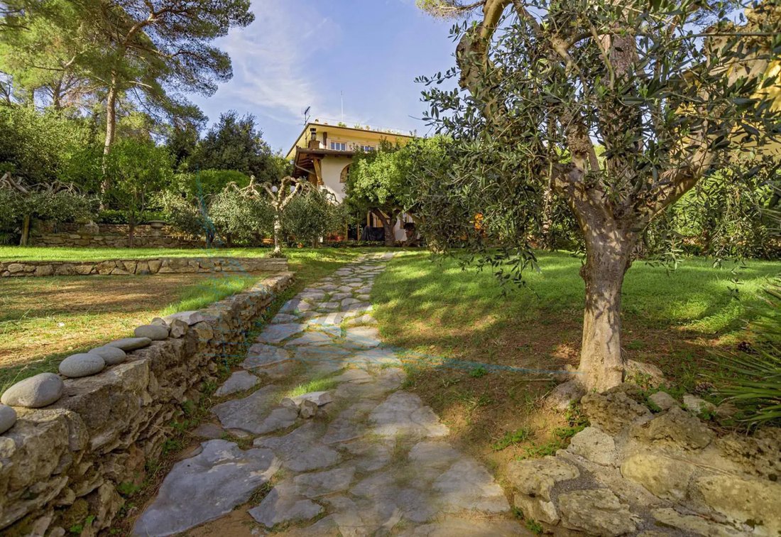 Villa in Castiglioncello, Rosignano Marittimo, Toskana 5 - 17100526