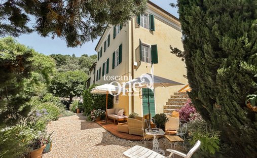 House in Massarosa, Tuscany, Italy 1