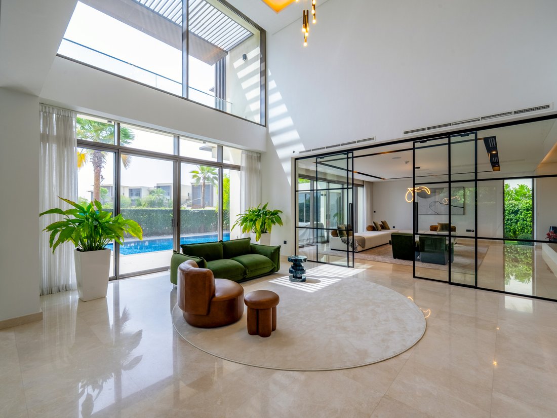 Villa in Hadaeq Sheikh Mohammed Bin Rashid, Dubai, United Arab Emirates 2 - 17124067