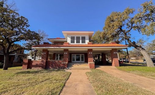 House in Mineral Wells, Texas, United States 1