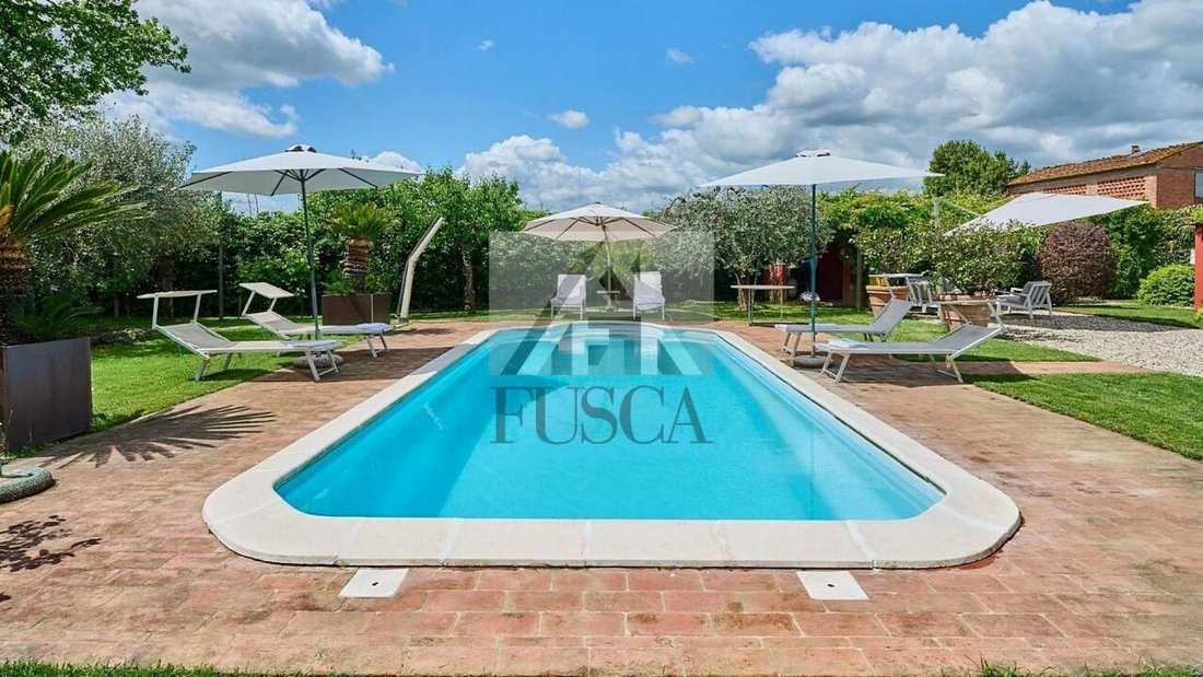 Country House in Capannori, Tuscany, Italy 3 - 14272475