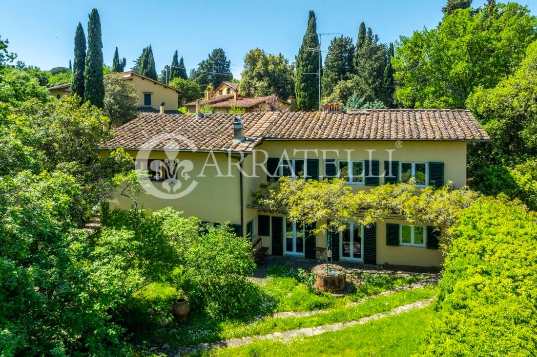 Villa in Fiesole, Tuscany, Italy 5 - 15134597