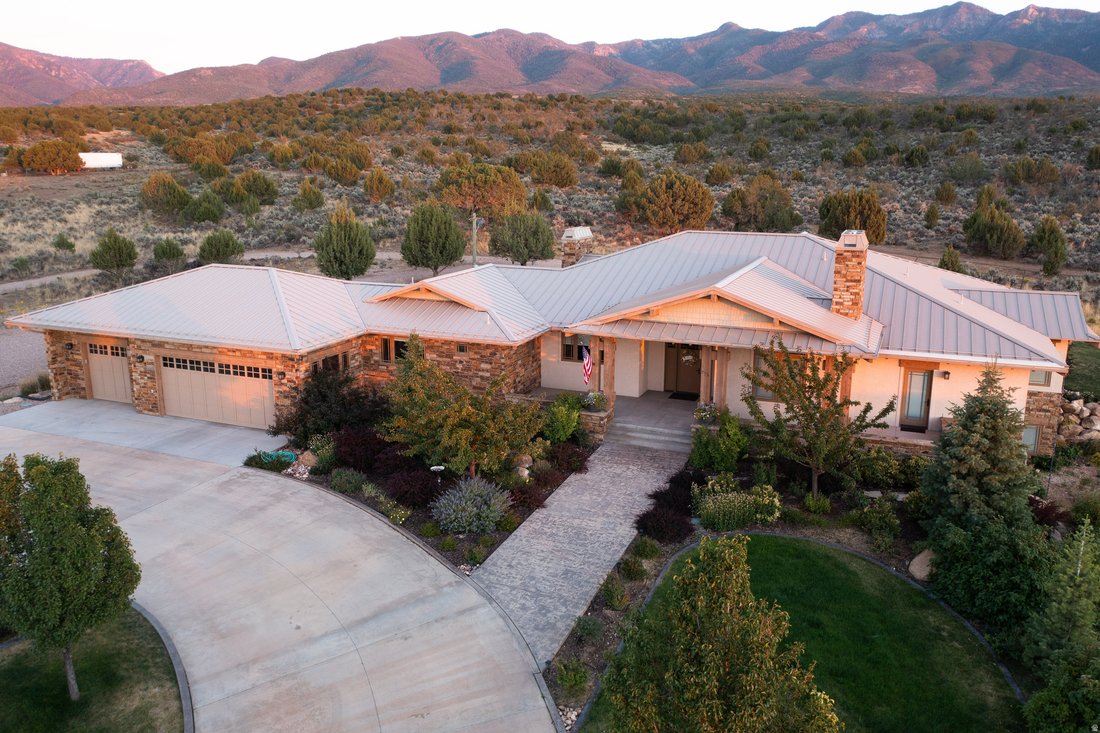 House in Fillmore, Utah, United States 1 - 17128907
