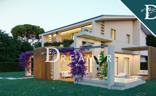 Villa in Vittoria Apuana, Forte dei Marmi, Tuscany 1