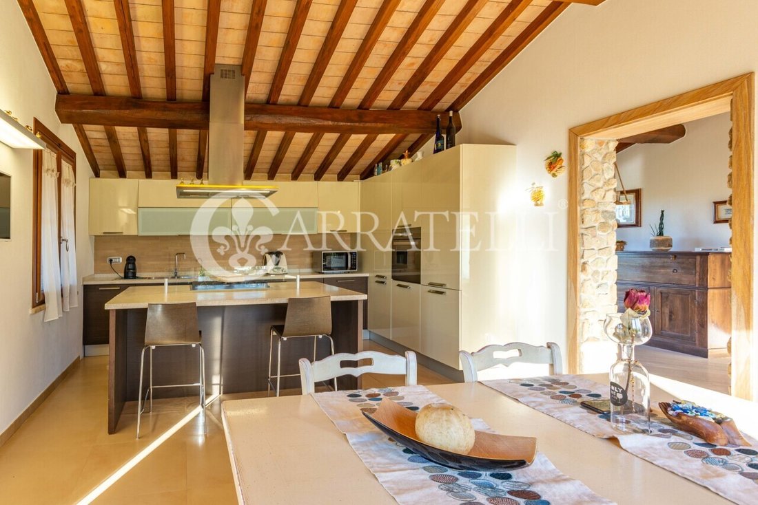 Villa in San Vincenzo, Tuscany, Italy 4 - 11355163