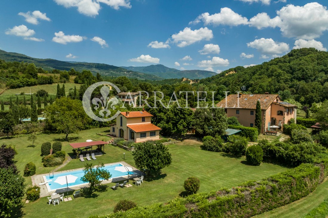 Country House in Terranuova Bracciolini, Tuscany, Italy 4 - 13001954