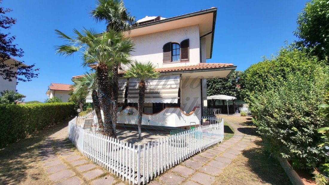 Villa in Serragrande, Rosignano Marittimo, Italy 1 - 17100552