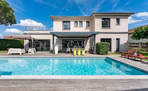 Villa in Genas, Auvergne-Rhône-Alpes, France 1