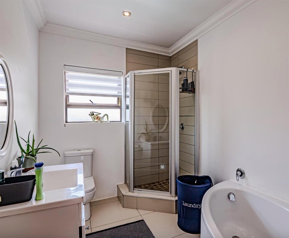House in Silver Lakes Golf Estate, Gauteng, South Africa 4 - 17128342