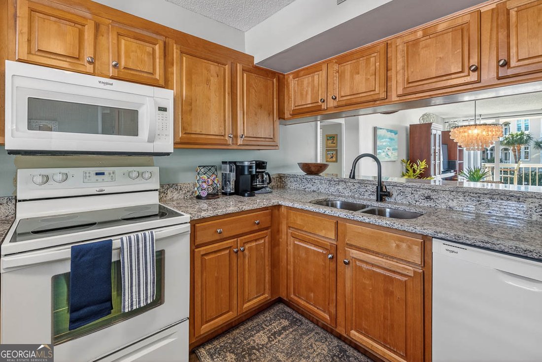 Condo in St. Simons, Georgia, United States 3 - 16241139