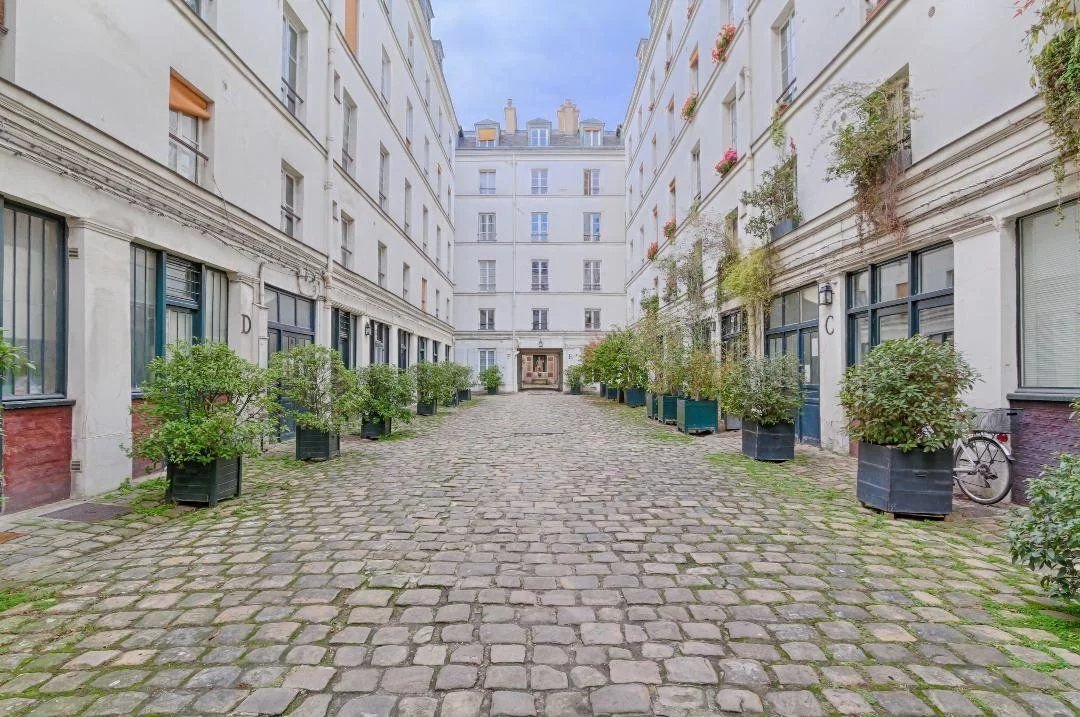 Apartment in Saint Philippe du Roule, Paris 8e Arrondissement, Paris 1 - 17104020
