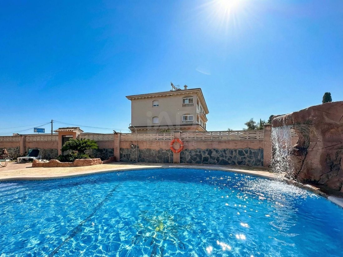 Townhouse in el Vendrell, Catalonia, Spain 1 - 17130092