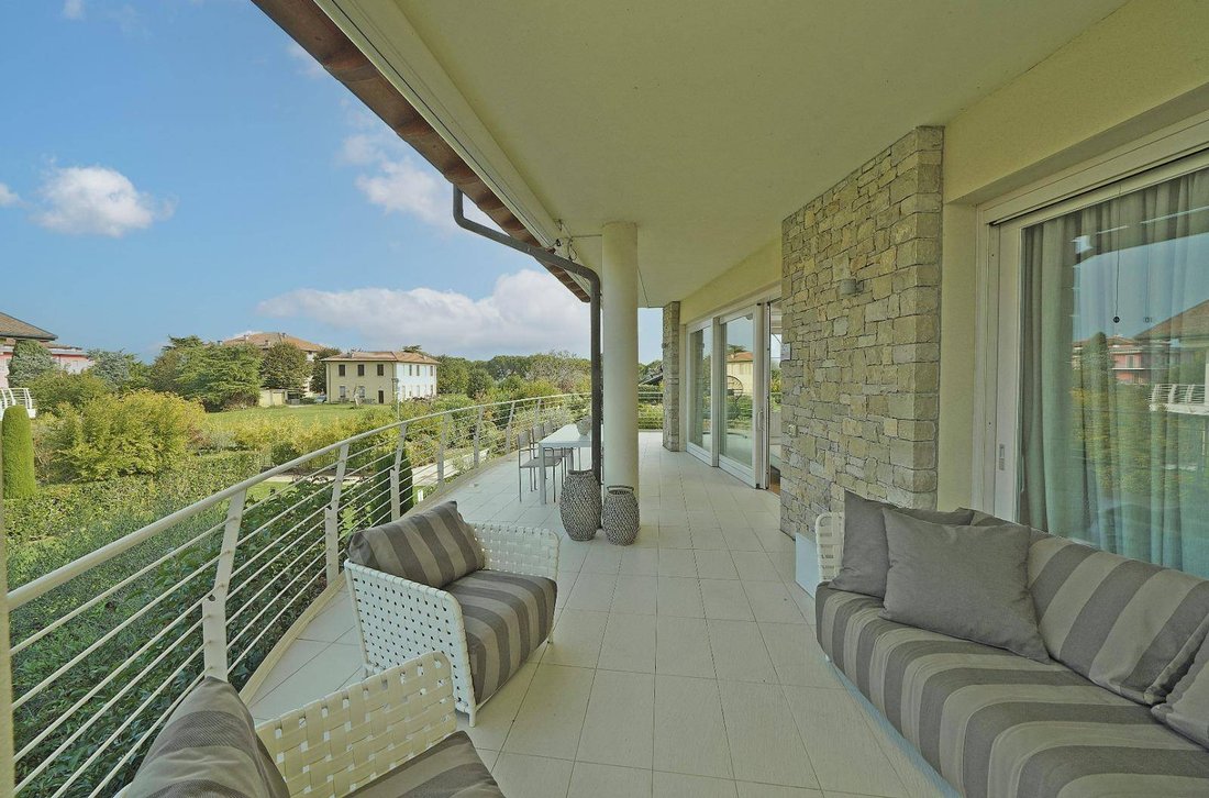 Apartment in Center, Sirmione, Lombardy 1 - 13933186
