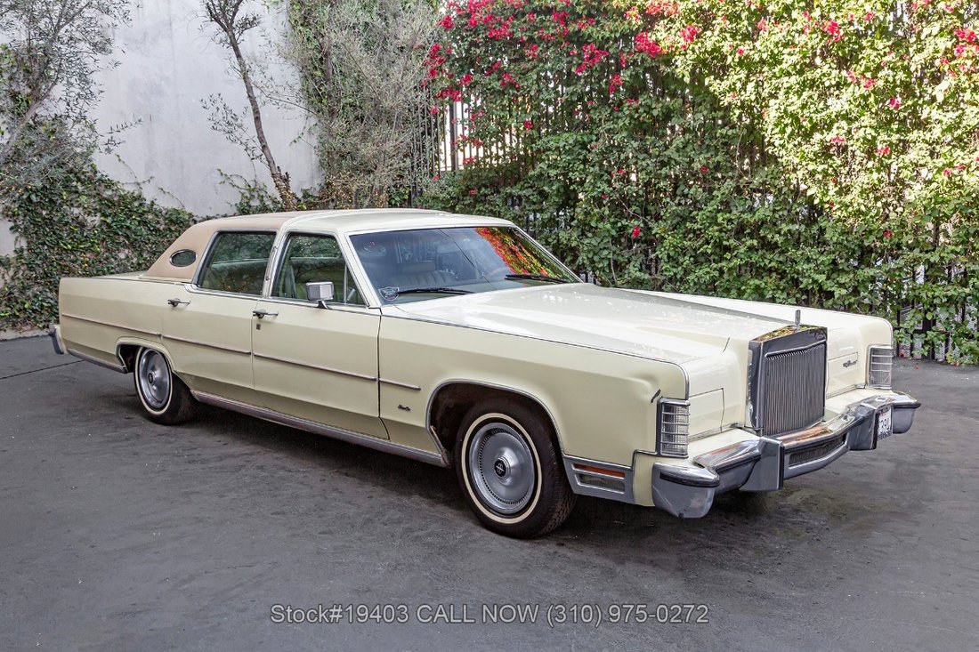 Lincoln Continental in Los Angeles, CA 3 - 17130558