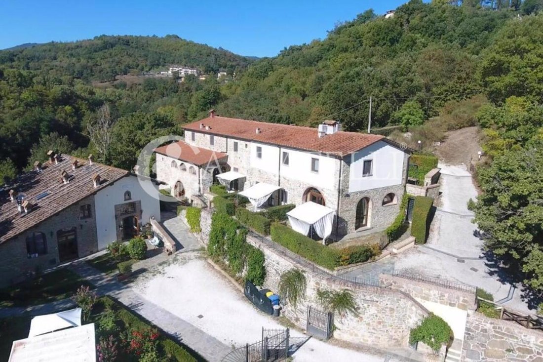 Villa in Barberino di Mugello, Tuscany, Italy 4 - 13679209