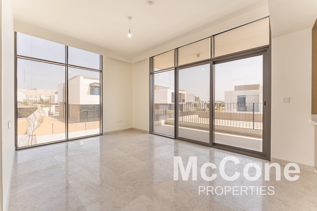 Villa in Jebel Ali Village, Dubai, United Arab Emirates 5 - 17131323