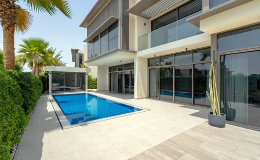 Villa in Hadaeq Sheikh Mohammed Bin Rashid, Dubai, United Arab Emirates 1
