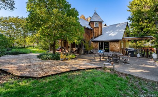 House in Cave Junction, Oregon, United States 1