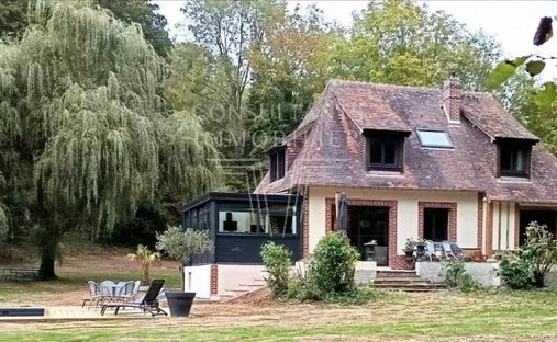 For Sale – Press House In A Peaceful Environment Near Pont L'evêque 14130