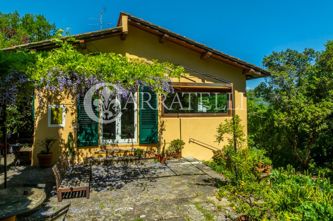 Villa in Fiesole, Tuscany, Italy 2 - 15134597