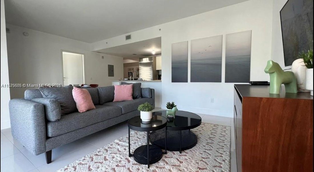 Condo in Miami, Florida, United States 3 - 14178652