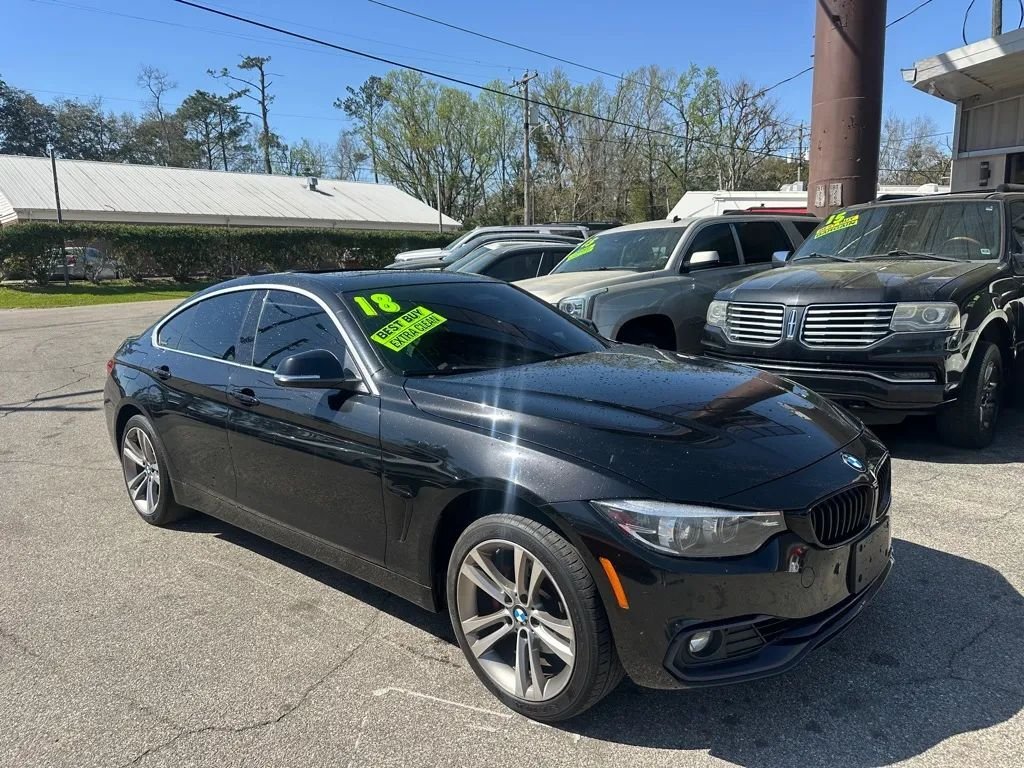 Sedan in Tallahassee, FL, United States 3 - 17128604