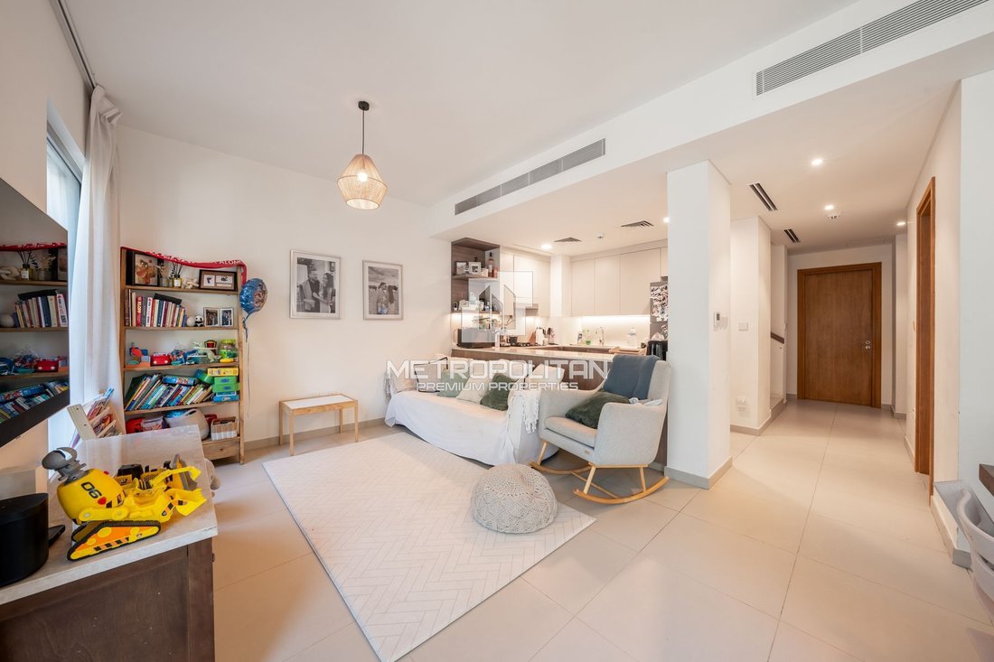 Townhouse in Tilal Al Ghaf, Dubai, United Arab Emirates 1 - 16946043