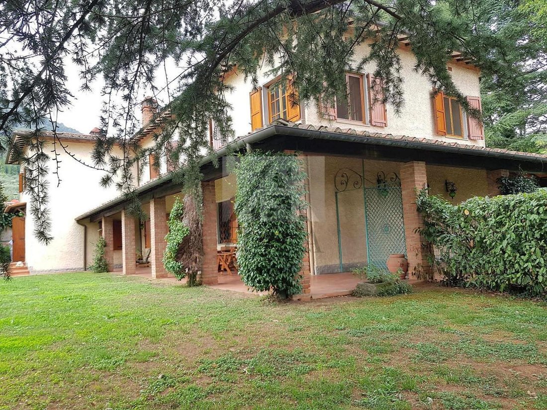 Villa in San Donato, Lucca, Italy 2 - 12117782