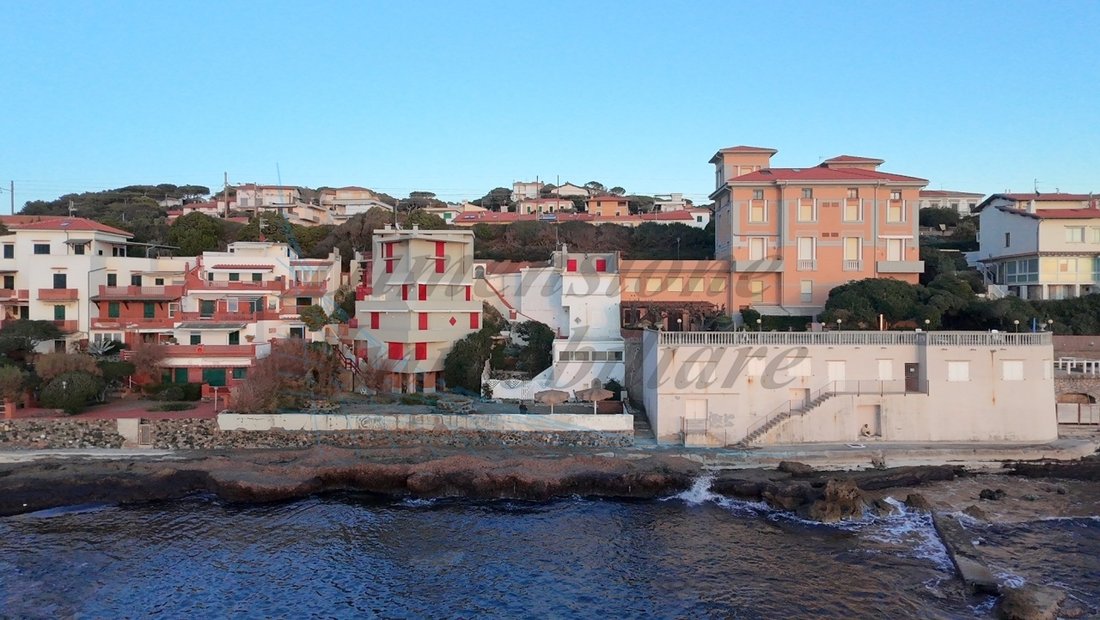 Villa in Castiglioncello, Rosignano Marittimo, Tuscany 3 - 17100529