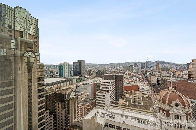 Condo in San Francisco, California, United States 3 - 17124213