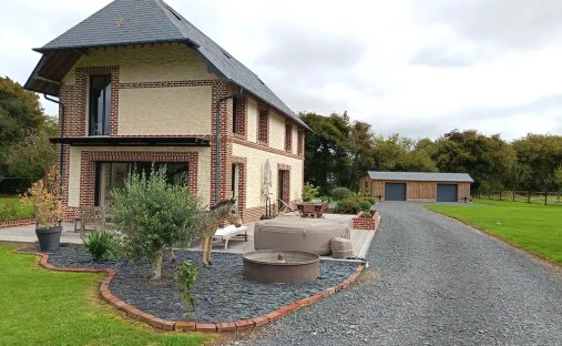 For Sale – Press House In A Peaceful Environment Near Pont L'evêque 14130