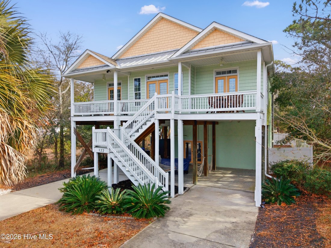 House in Oak Island, North Carolina, United States 1 - 17099041